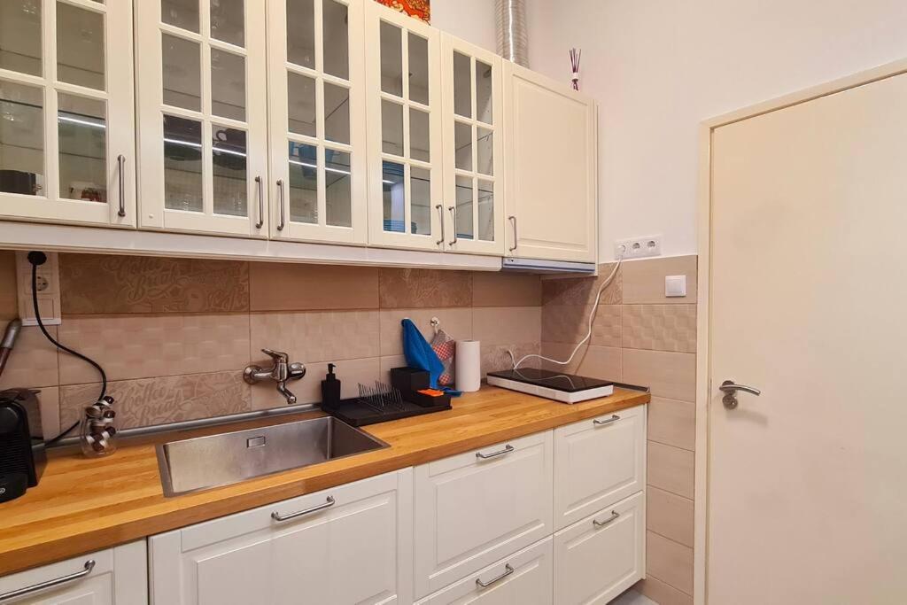 La Vida Loca Apartment Budapest Esterno foto